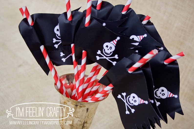 Pirate Party Straw Flags Printable image 1