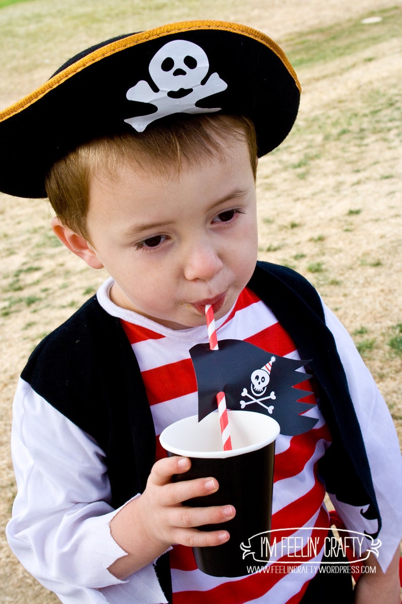 Pirate Party Straw Flags Printable image 2