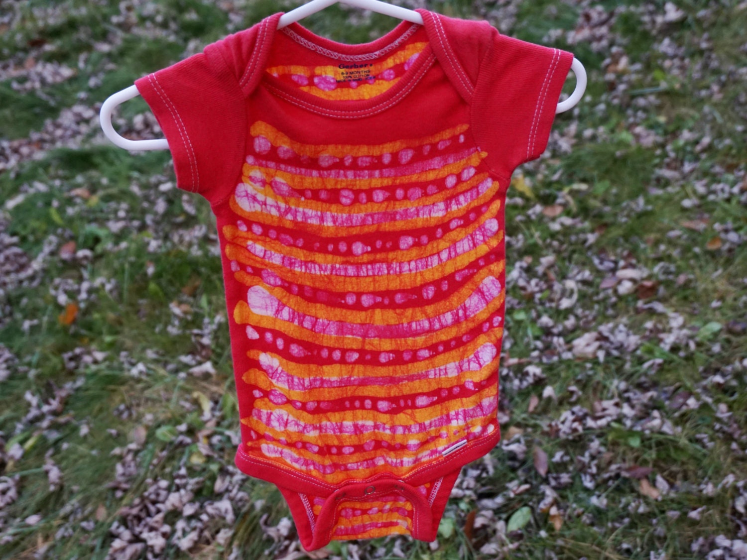 Tie Dye Bébé Garçon 100% coton Pyjama babygrow Douche Cadeau Unique Rouge Bleu Tie Dye Bébé Garçon 100% coton Pyjama babygrow Douche Cadeau Unique Rouge Bleu