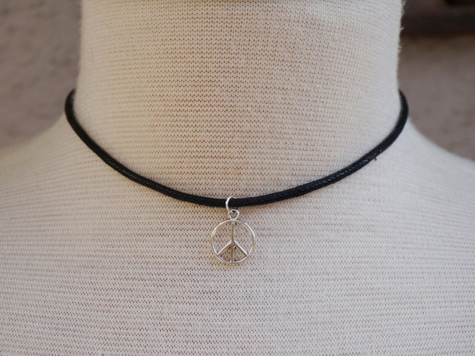 Live in Peace Choker main image 0