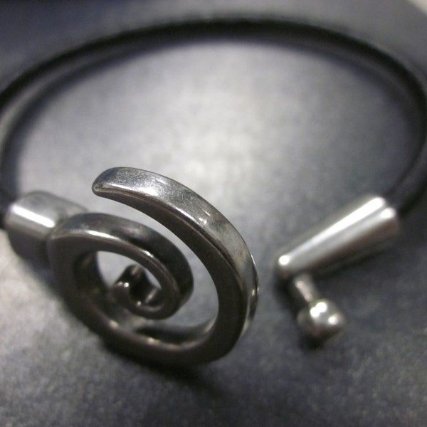 spiral leather and silver metal bracelet