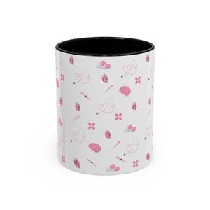 Rosa medicinskt mönster kaffemugg | Hjärta, hjärna, spruta accentmugg