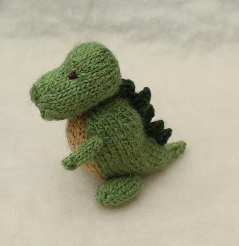 Mummy and baby dinosaurs knitting pattern PDF image 8