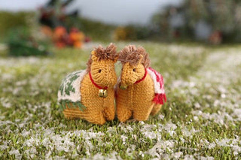 Christmas Ponies Knitting Pattern PDF image 3