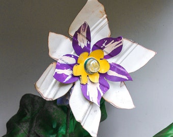 Metal Flower. Wall Hanging or Yard Art Garden Stake. Modern Farmhouse Country Cottage Folk. Purple White Yellow, Great gift idea. 18-257