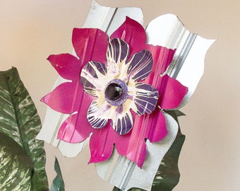Metal Flower. Use as Yard Art Garden Stake or Indoor Outdoor Wall Hanging. Painted galvanized steel. Folk Country Cottage Boho OOAK. 17-291