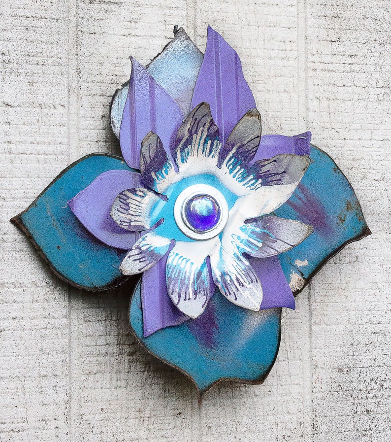 Metal Flower. Use as Wall Hanging or Garden Yard Art. Blue Purple White. Perfect Farmhouse Country Cottage decor. Great gift idea. 17-266 image 3