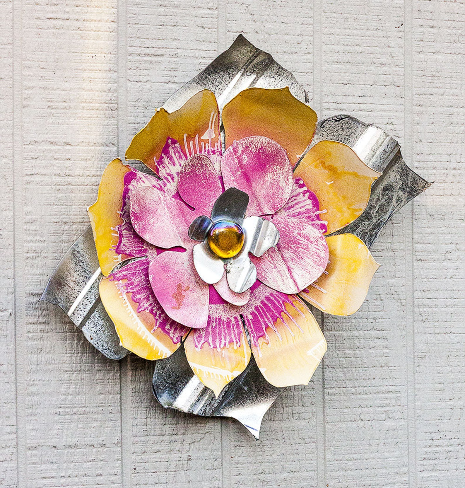 Huge Painted Metal Flower Yard Art Garden Stake Galvanized Etsy