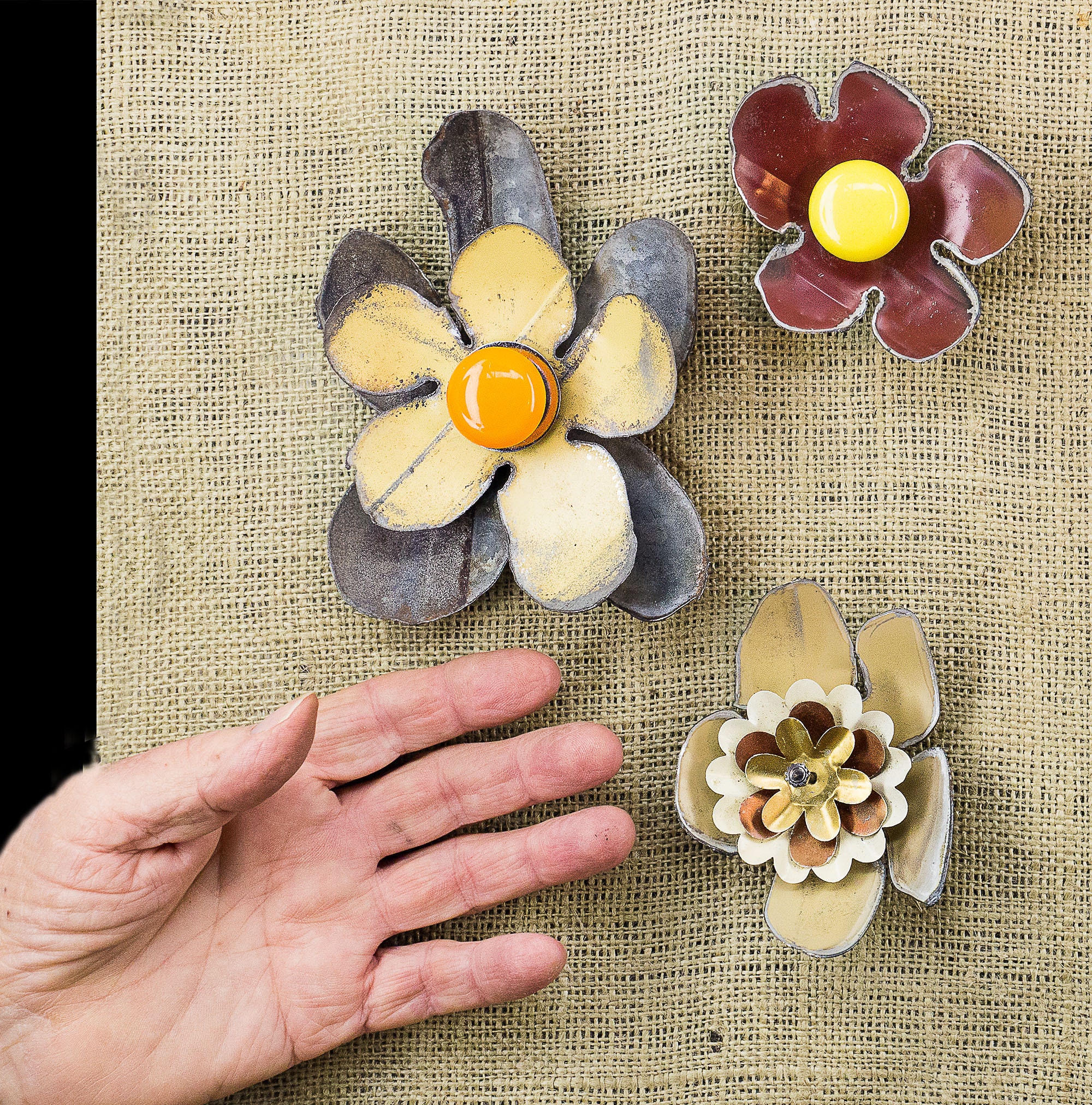Buy Metal Flower Set of 3 & Tray. Decorate Refrigerator Online