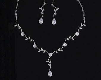Bridal necklace, vine crystal wedding necklace, crystal bridal jewelry set, teardrop crystal vine wedding necklace, pearl vine jewelry set