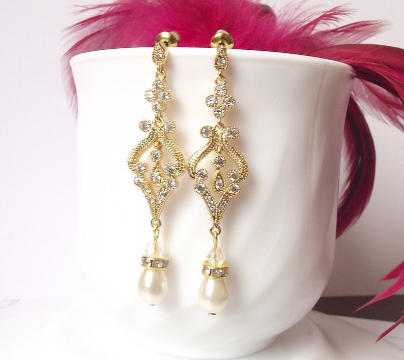 Pearl Crystal bridal earrings, gold chandelier earrings, wedding earrings, gold & pearl earrings, gold bridal vintage chandelier earrings ivory pearls