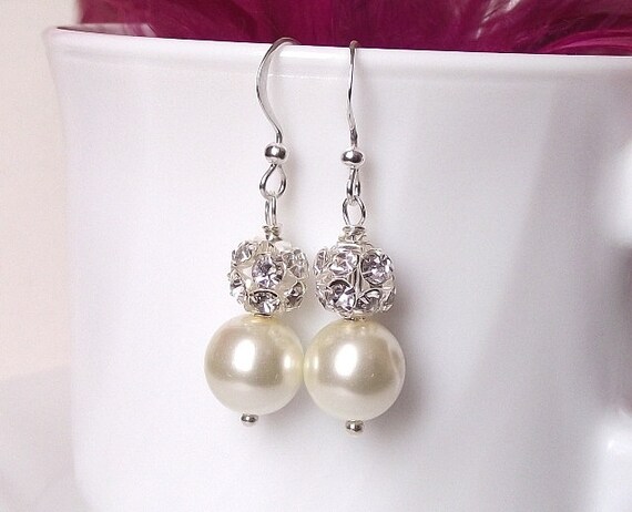 Items similar to Rhinestone and pearl wedding earrings, ivory white ...