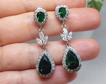 Emerald Green drop earrings, wedding earrings, green bridal earrings, green earrings, crystal emerald bridal jewelry, emerald earrings drop