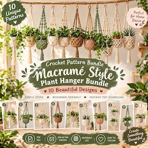 Può includere: Una collezione di dieci portapiante in stile macramè in varie tonalità di beige, verde e marrone, appese a un ramo di legno. L'immagine include etichette di testo per un pacchetto di modelli all'uncinetto con dieci design.