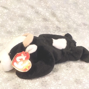 Ty Beanie Baby - Daisy The Cow 1993 PVC Pellets 4th Gen Tag Style #4006 NEW