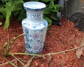 Vintage Chinese Vase Birds , Flower Blossoms Vines