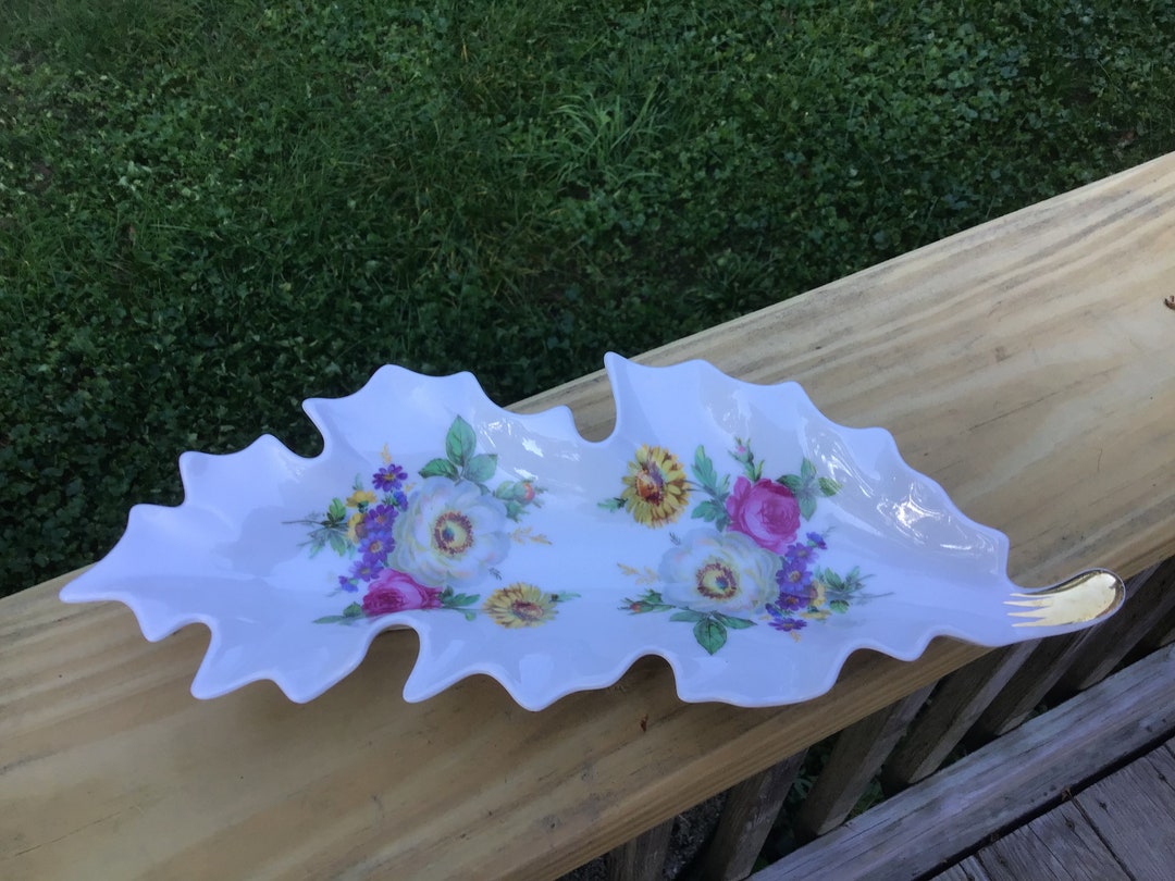 Vintage 1950s Old Nuremberg Bavaria Germany Leaf Nut or Candy Dish