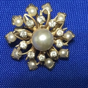 Vintage Coro Gold Tone, Faux Pearls, Clear Rhinestone Brooch