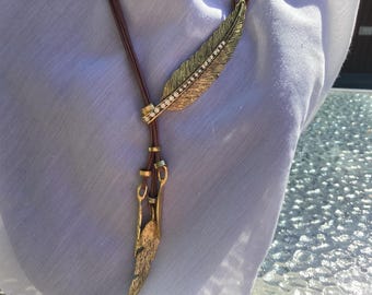 Collar vintage de plumas con diamantes de imitación transparentes, cuatro plumas