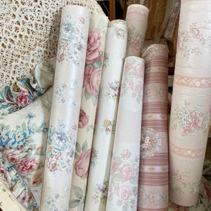 Vintage French floral shabby cottage wallpaper by the yard image 7