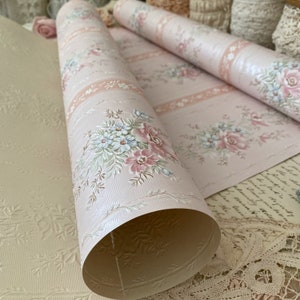 Vintage French floral shabby cottage wallpaper by the yard image 2