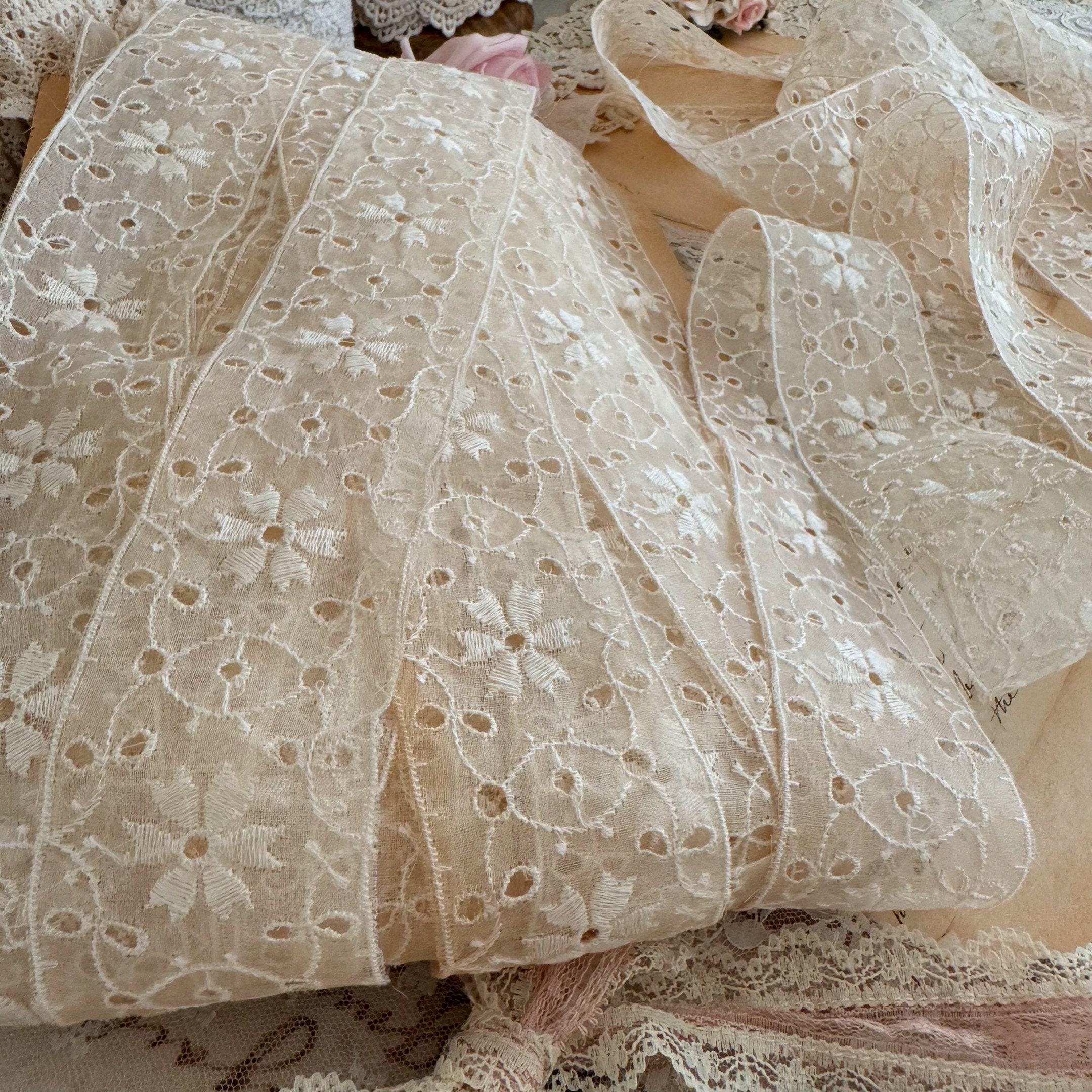 Vintage Embroidered Organdy Eyelet Trim Broderie Anglaise Ribbon by the ...