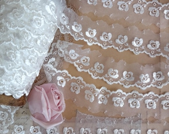 Vintage White Floral Embroidered Net Mesh Eyelet Lace Trim by the Yard