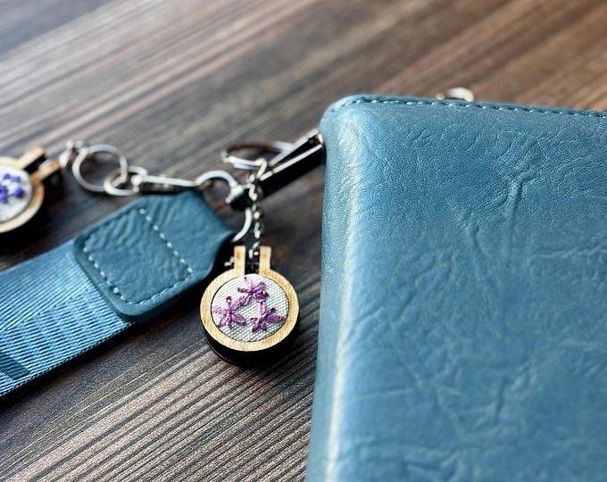 Silver Dragonfly Keychain: Gift For Mom, Wife, Girlfriend, Grandmother