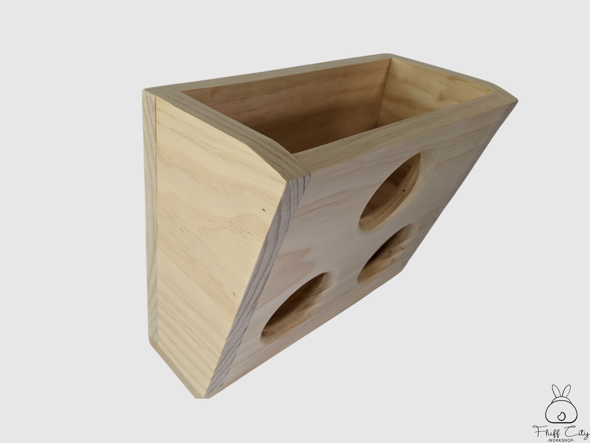 3 Hole Hay Manger
