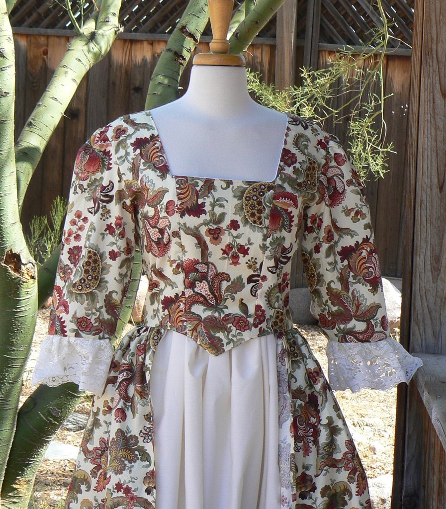 Colonial Era Split Front Dress Cotton Floral 18Th Century Gown