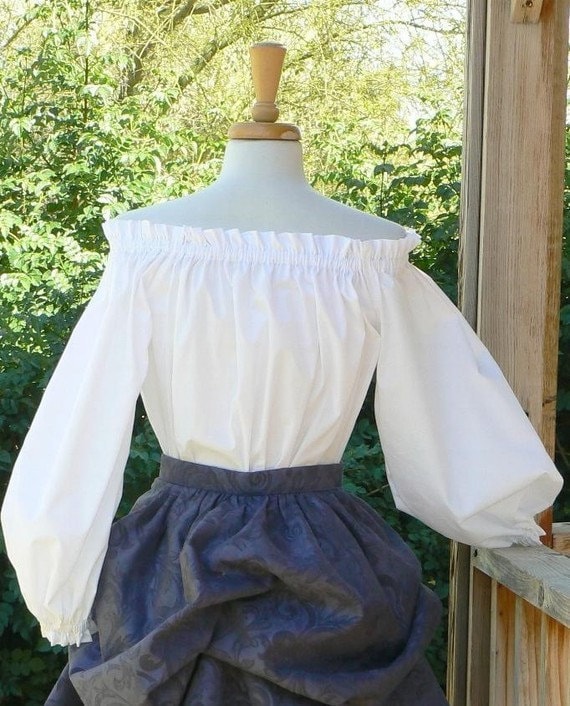 Wench Blouse