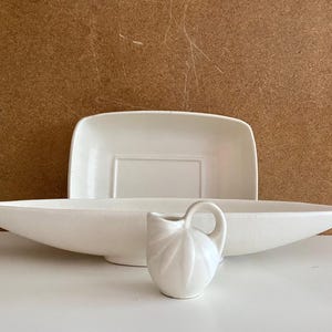 Vtg WHITE USA POTTERY Set. Farmhouse Home Decor