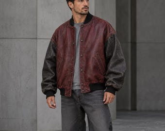 Oversized heren bomberjack van verweerd leer in varsity-stijl - bordeauxrood en antraciet