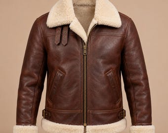 Chaqueta de aviador larga de piel color caoba con forro de piel sintética color crema.