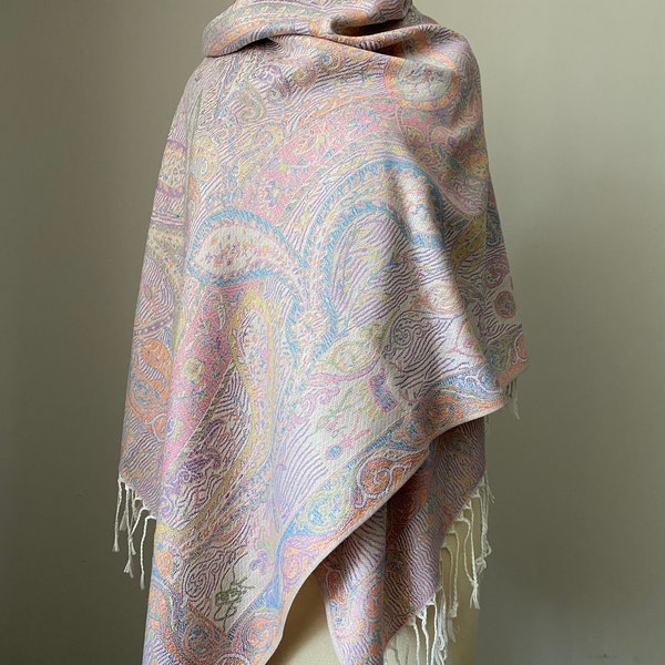 matching shawl for pink dress