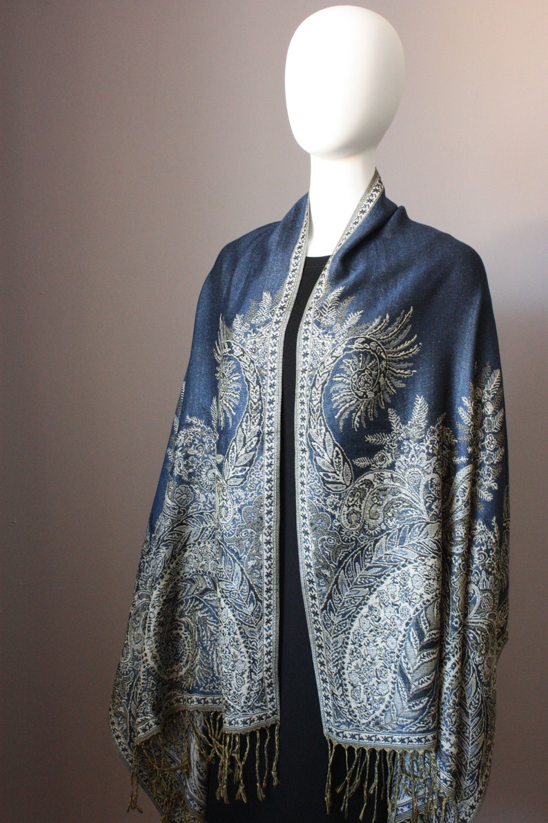 Fast Shipping, Winter scarf, Midnight Blue scarf, pashmina, Paisley scarf, Fern scarf image 4