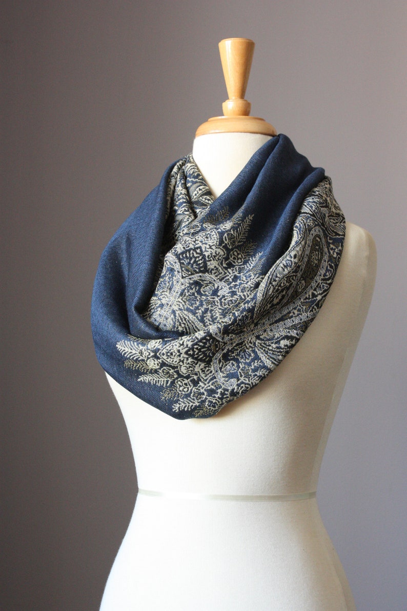 Fast Shipping, Winter scarf, Midnight Blue scarf, pashmina, Paisley scarf, Fern scarf image 8