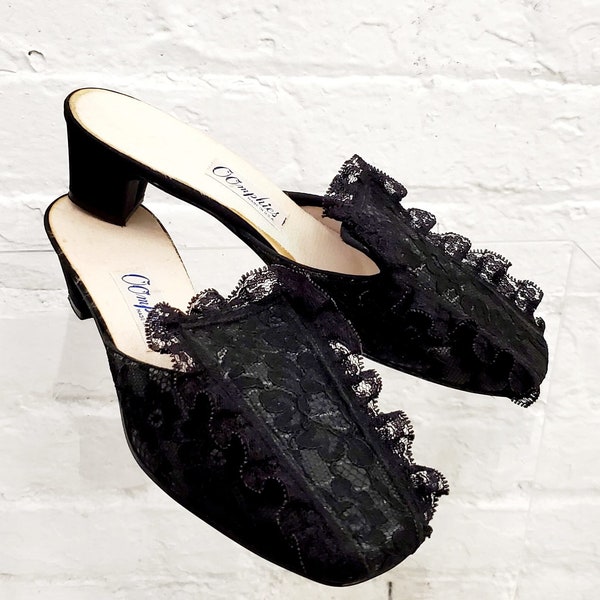 Vtg 60s Oomphies Black Lace Slip On Heels