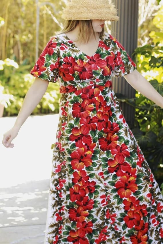 Vtg 70s Harriet’s Hibiscus Floral Maxi Dress Made 