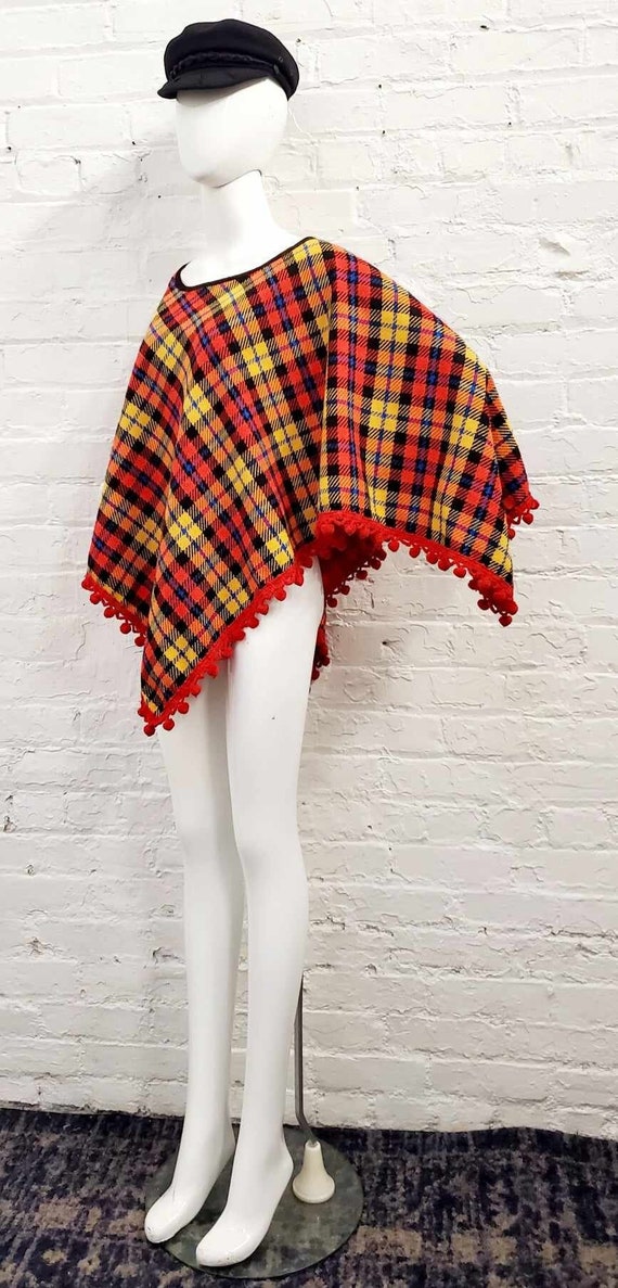 Vtg 70s Plaid Pom Pom Poncho Top