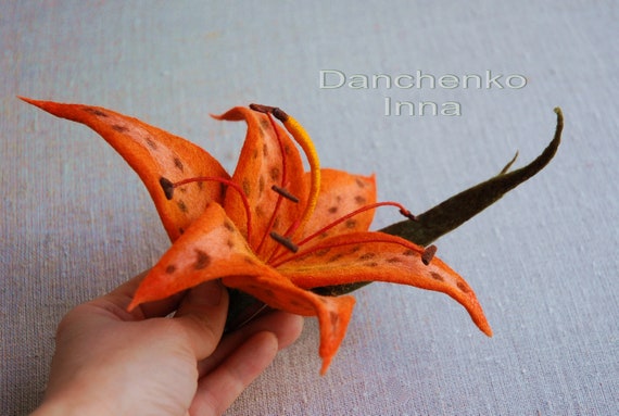 Brosche Lilie Orange Lilie Blüte Gefilzt Orange Blume Brosche Blumenschmuck Tiger Lilie Broscheblume Filz Blume