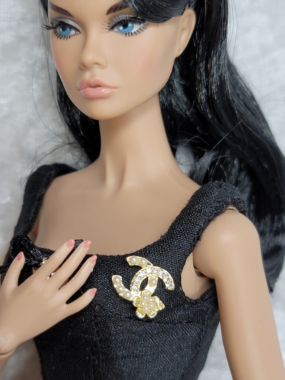 Magnetic Brooch for 1 6 Scale Doll. Fashion Royalty Barbie Poppy
