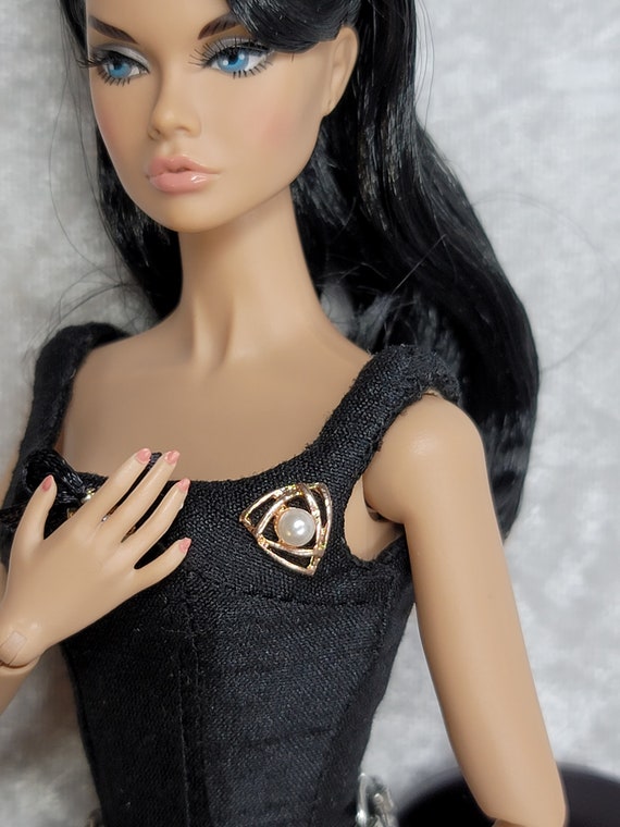 Magnetic Brooch for 1/6 scale doll. Fashion Royalty, Barbie, Poppy Parker, FR2, Blythe, Mizi, Momoko. Doll Accessories Jewelry