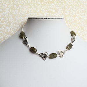 Triquetra Necklace with Labradorite Beads, Anxiety Relief Jewellery, Crystal Healing