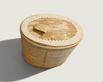 Vintage Swedish Birch Bark Box with Lid – Handcrafted Scandinavian Folk Art (H 10cm)