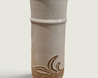 Vintage Strehla Ceramic Vase – Cream Glaze &amp; Brown Wave Decoration, 18 cm