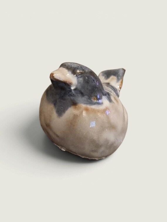 Vintage Danish Ceramic Bird Miniature – Hovedgaard Stentøj Denmark – Small Mid-Century Pottery Figurine 3cm