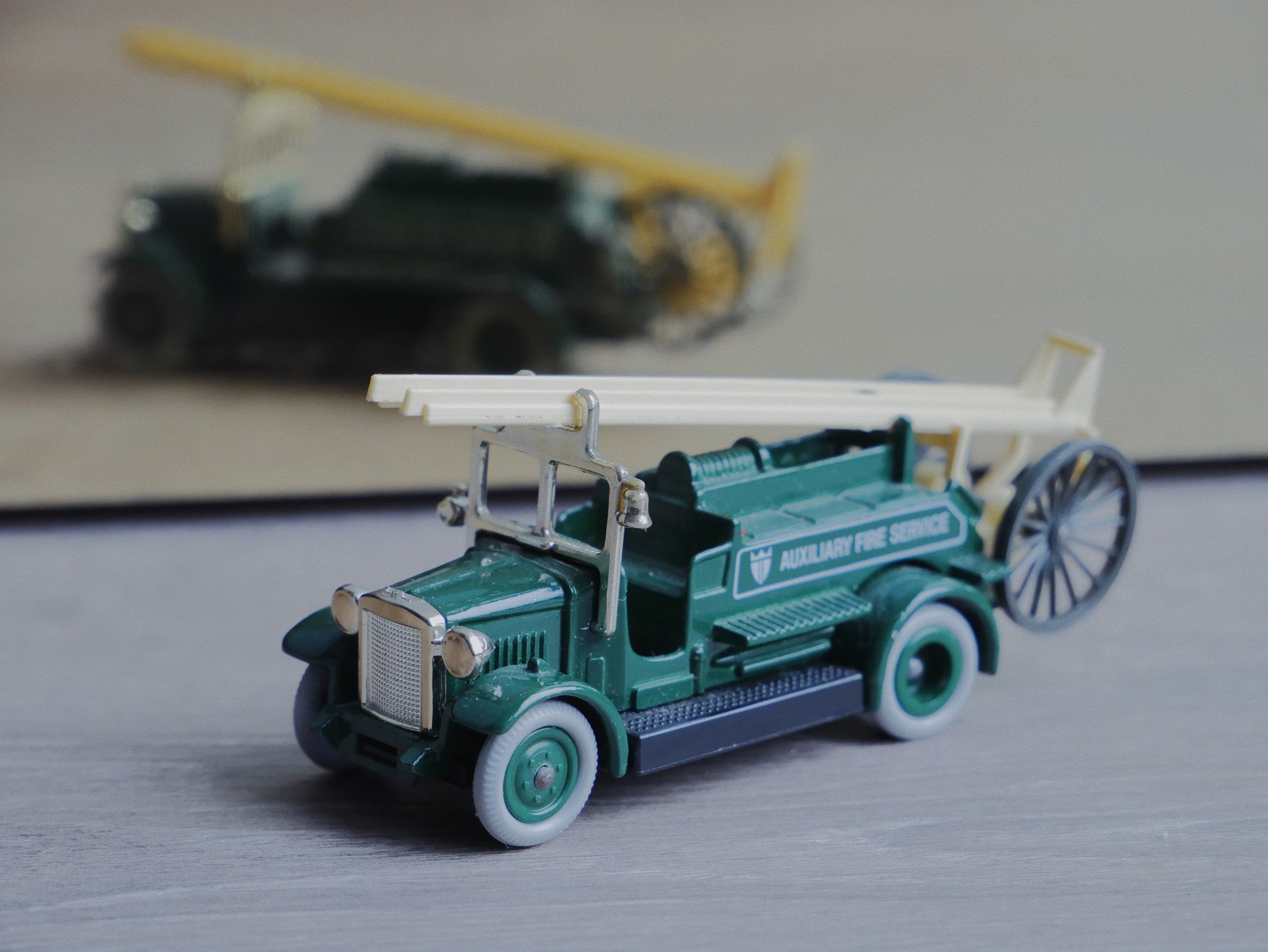 10 maquetas de coches Ledo Days Gone. 1 Furgoneta de edi…