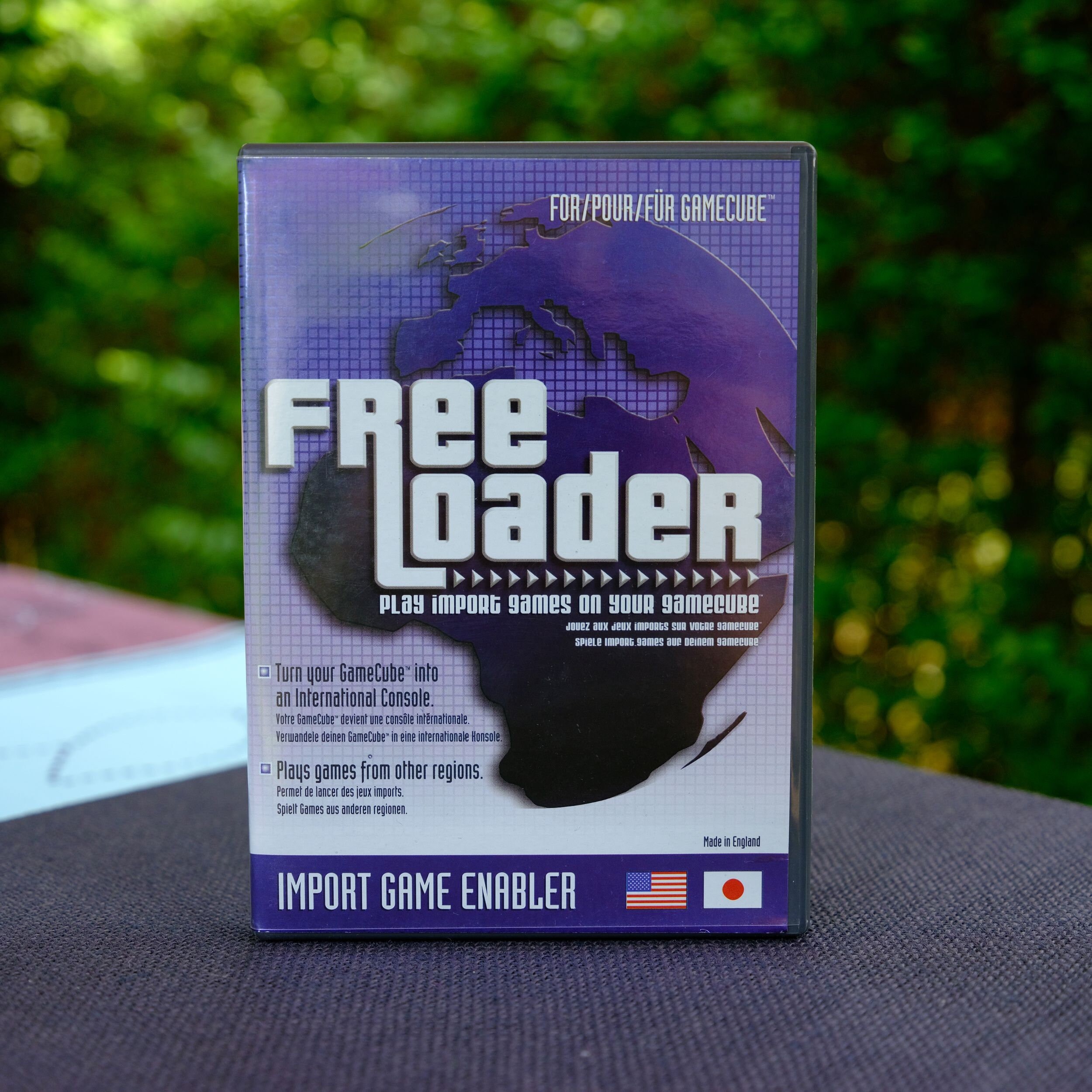 Freeloader - Play Import Games on Your Gamecube - CIB - Complete 
