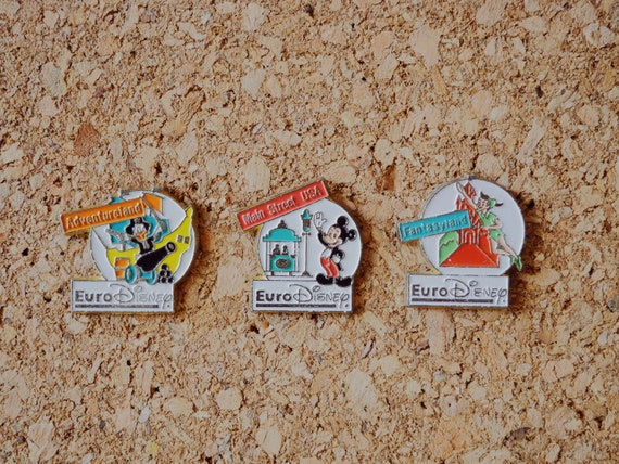 Euro Disney / Disneyland Paris - Vintage enamel p… - image 1